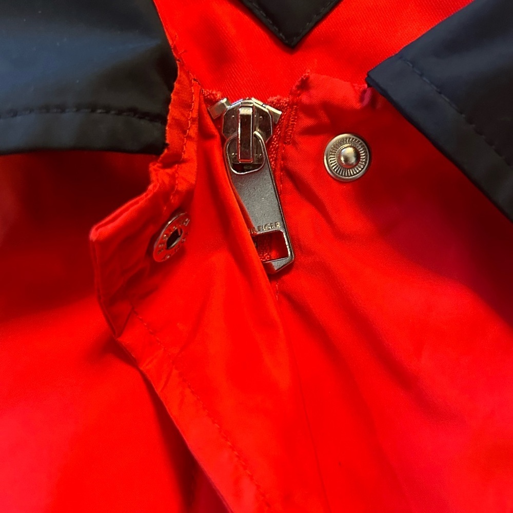 Tommy Hilfiger Red, White & Blue Zip Up Women’s Jacket w Pockets

Size XS - Picture 8 of 12